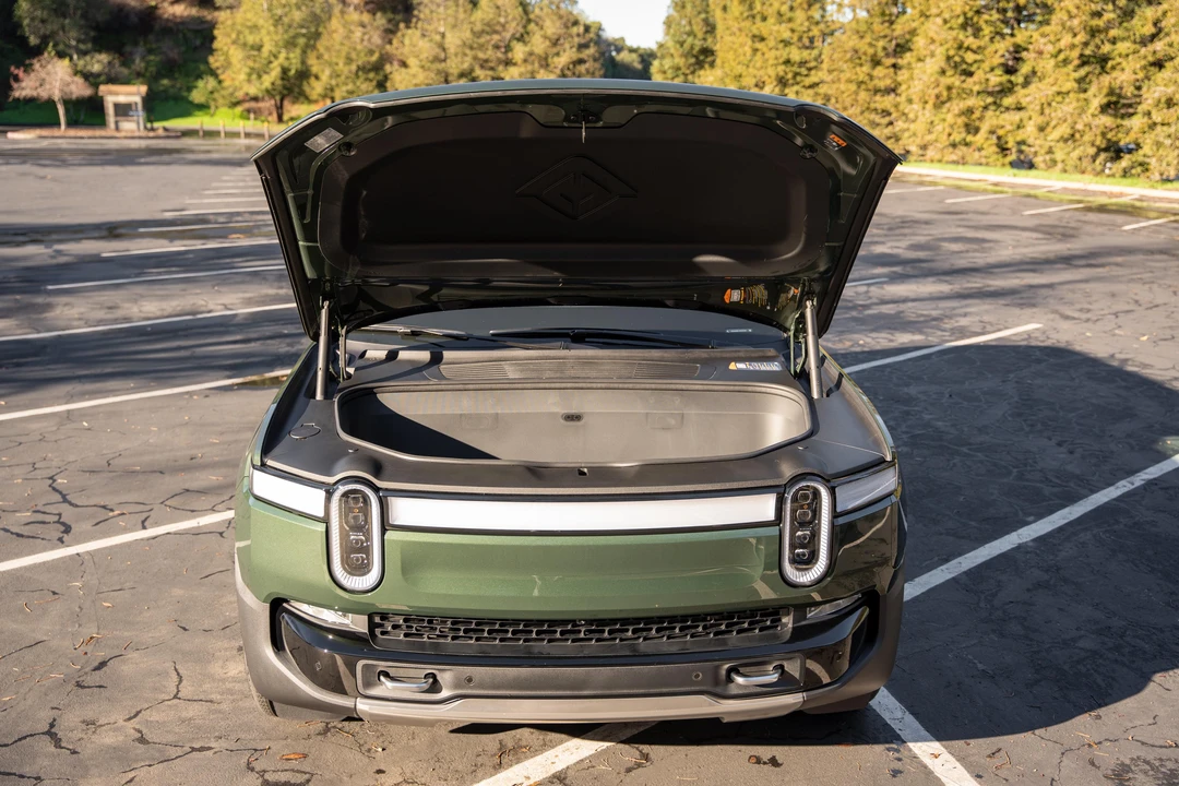 2022 Rivian R1S - Image 7 of 31