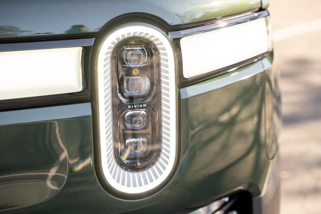 2022 Rivian R1S - Image 20 of 31