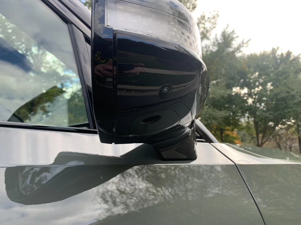 2022 Rivian R1S - Image 22 of 31