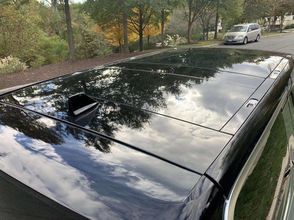 2022 Rivian R1S - Image 27 of 31
