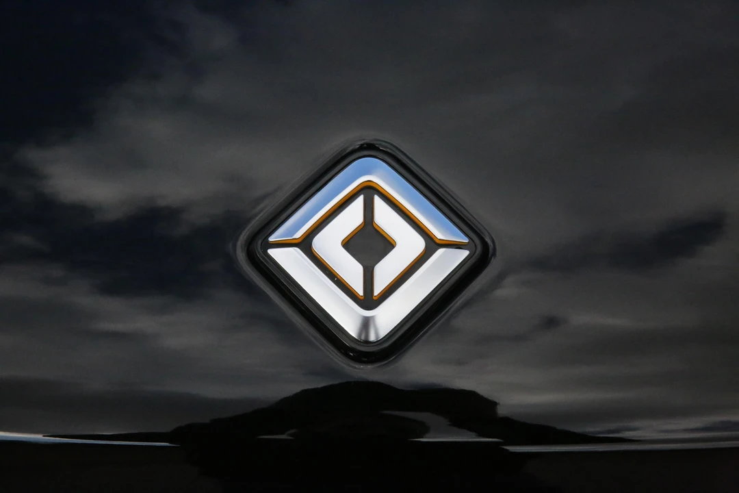 2022 Rivian R1S - Image 19 of 31
