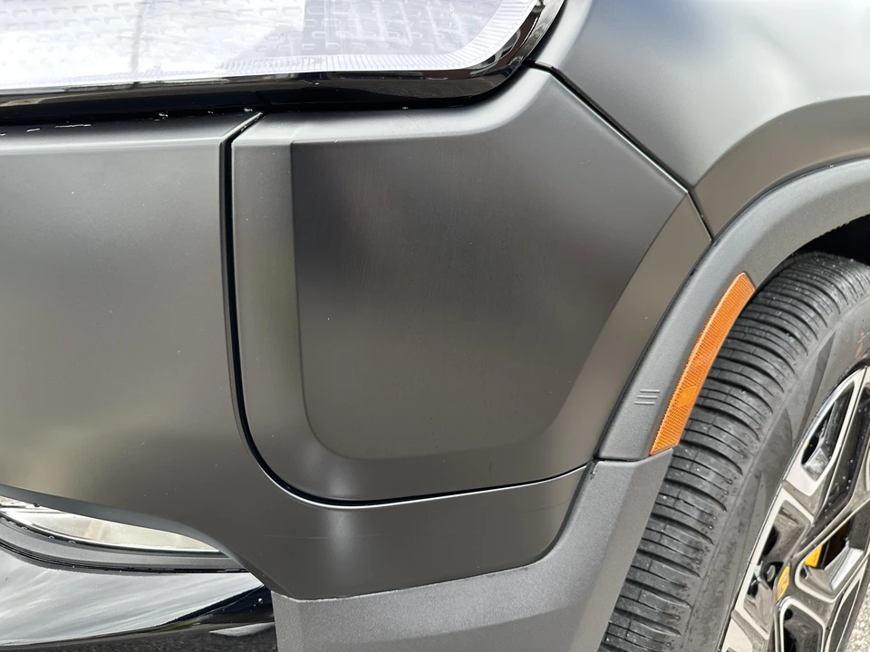 2022 Rivian R1S - Image 24 of 31