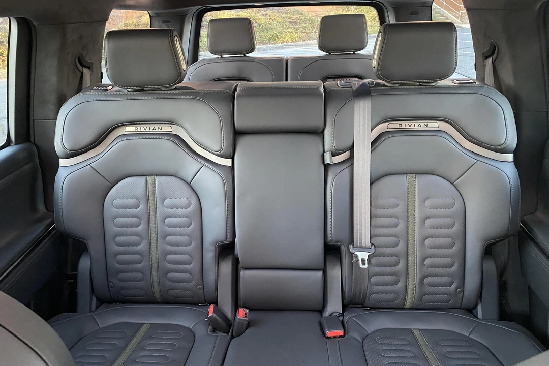 2022 Rivian R1S - Image 7 of 9