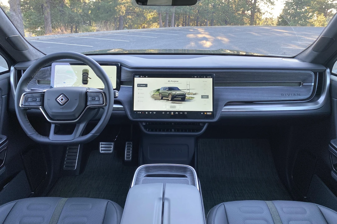 2022 Rivian R1S - Image 6 of 9