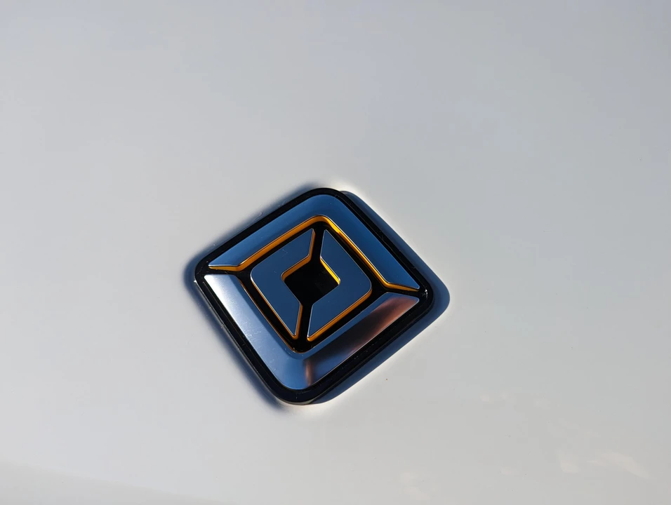 2022 Rivian R1S - Image 25 of 31