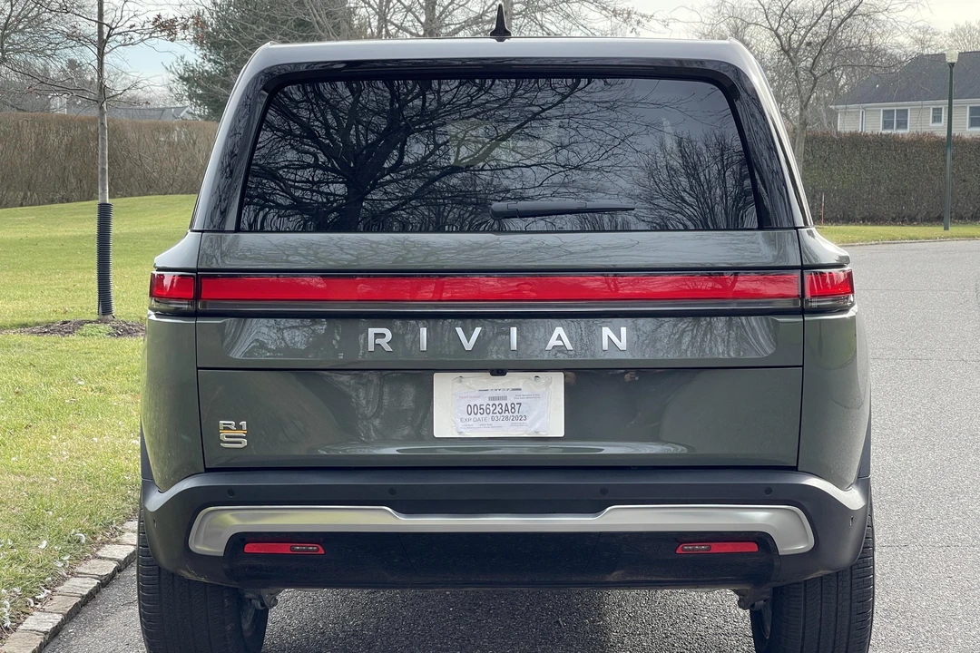 2022 Rivian R1S - Image 5 of 5