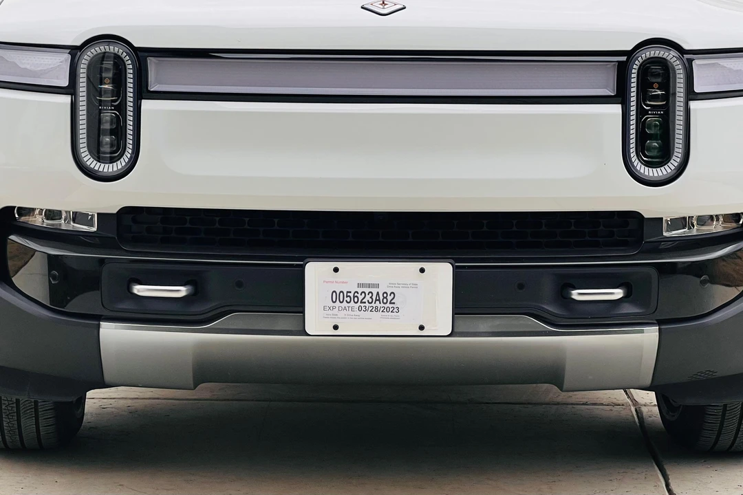 2022 Rivian R1S - Image 30 of 31