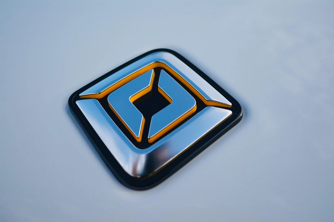 2022 Rivian R1S - Image 28 of 31