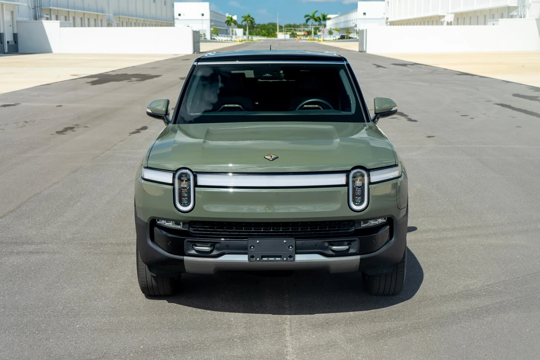 2022 Rivian R1S - Image 6 of 31