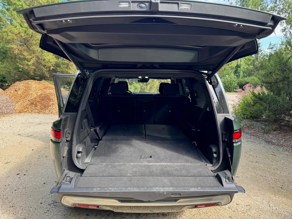 2022 Rivian R1S - Image 31 of 31