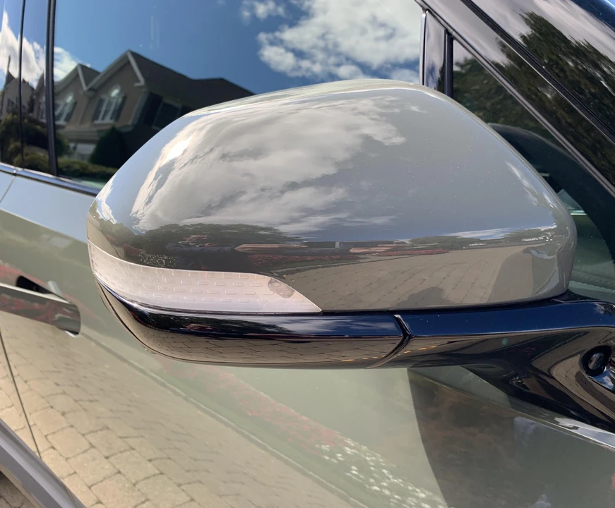 2022 Rivian R1S - Image 26 of 30