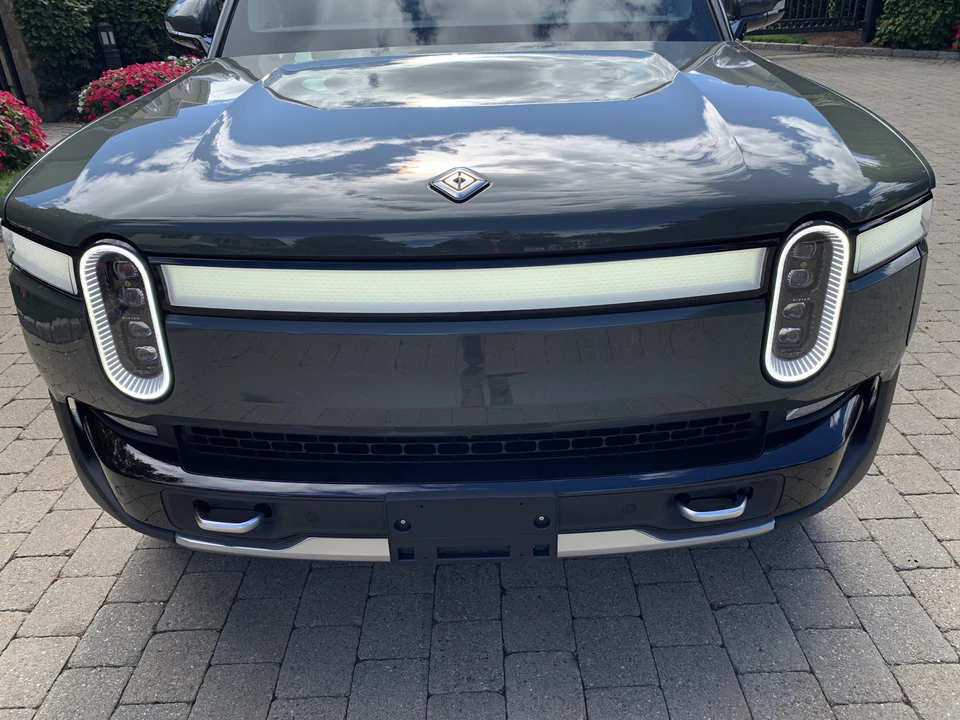 2022 Rivian R1S - Image 14 of 30