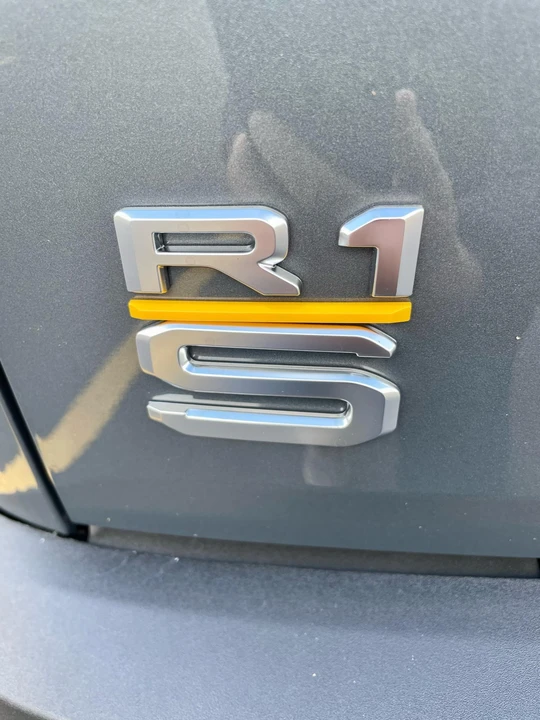 2022 Rivian R1S - Image 20 of 31