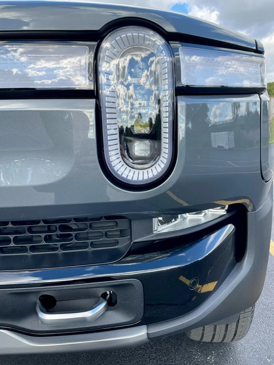 2022 Rivian R1S - Image 13 of 31