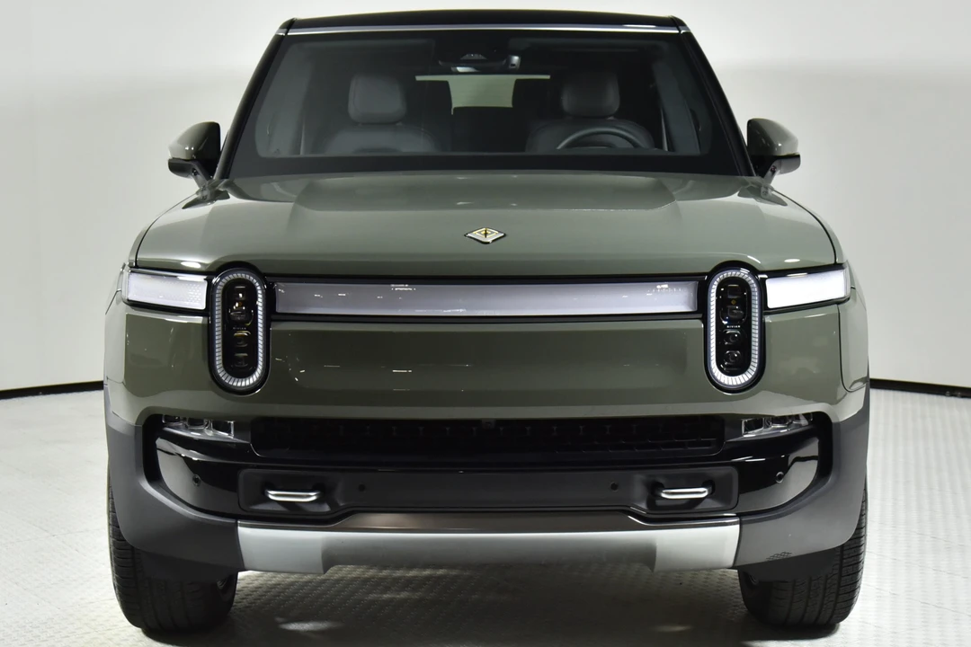 2022 Rivian R1S - Image 3 of 5