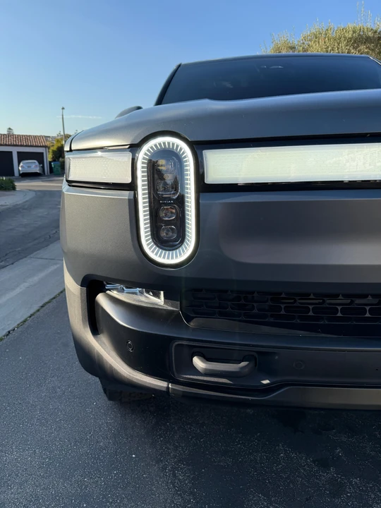 2022 Rivian R1S - Image 14 of 31