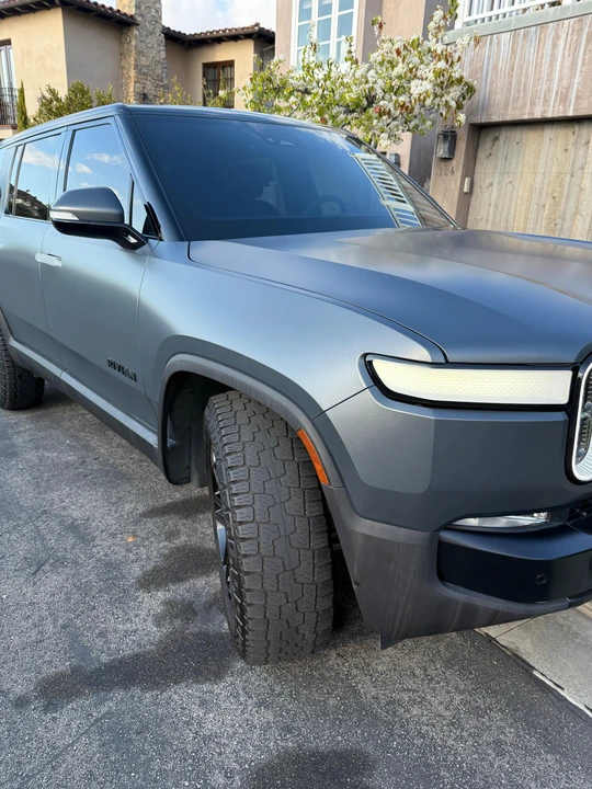 2022 Rivian R1S - Image 13 of 31