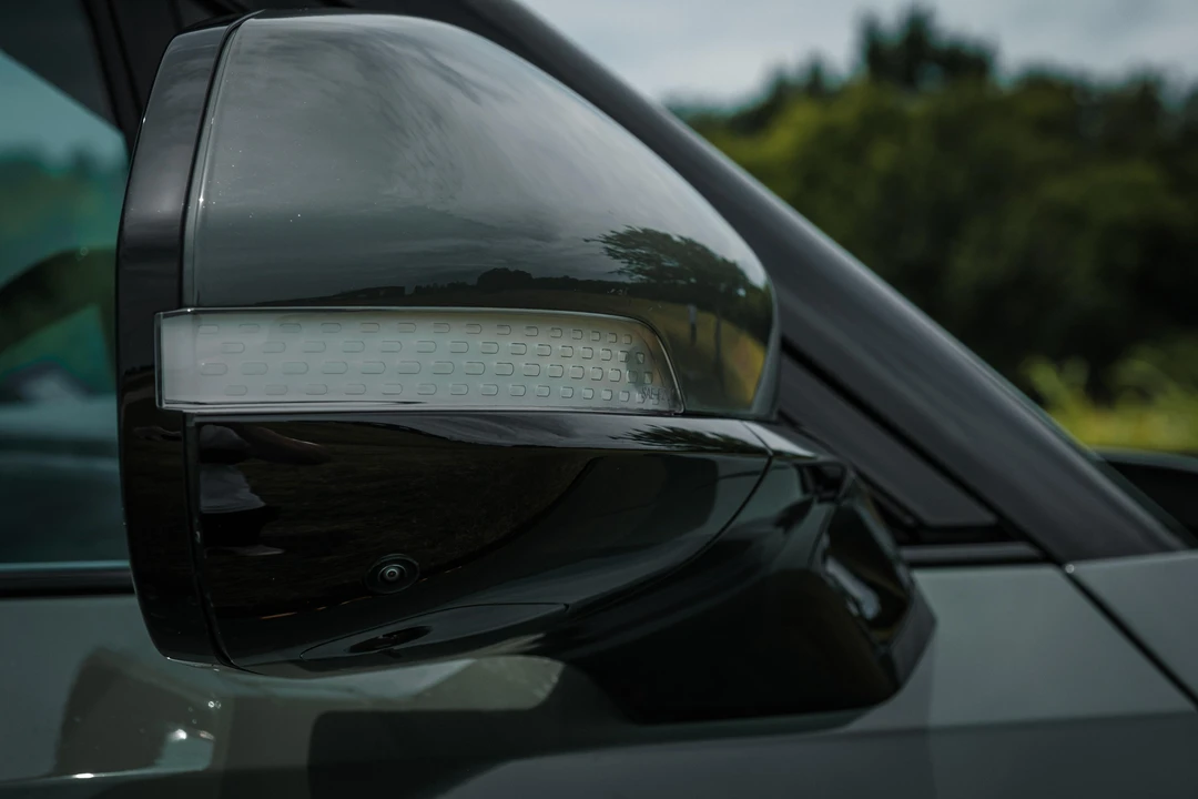 2022 Rivian R1S - Image 23 of 31