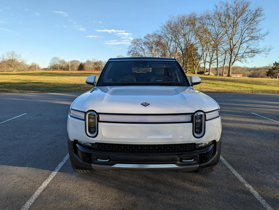2022 Rivian R1S - Image 6 of 31