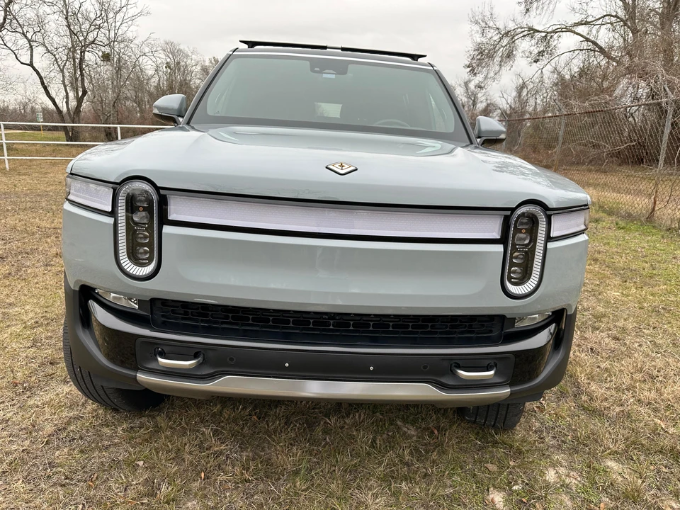 2022 Rivian R1S - Image 6 of 31