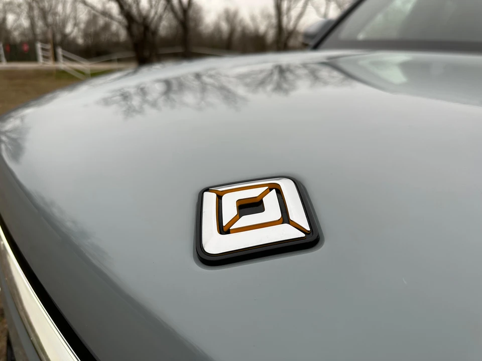 2022 Rivian R1S - Image 27 of 31