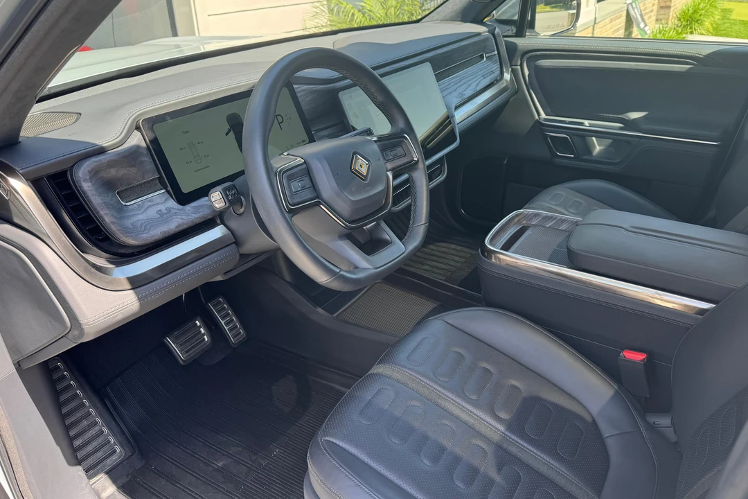 2022 Rivian R1S - Image 24 of 31