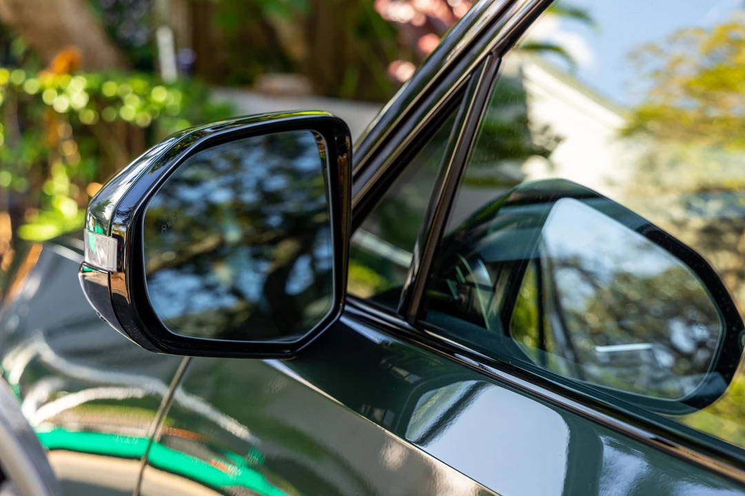 2022 Rivian R1S - Image 17 of 31