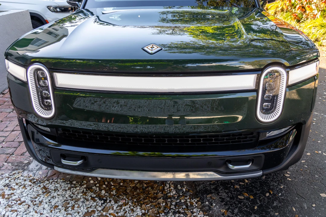 2022 Rivian R1S - Image 13 of 31