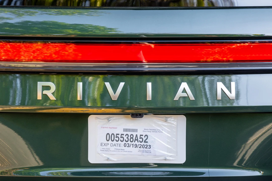 2022 Rivian R1S - Image 21 of 31