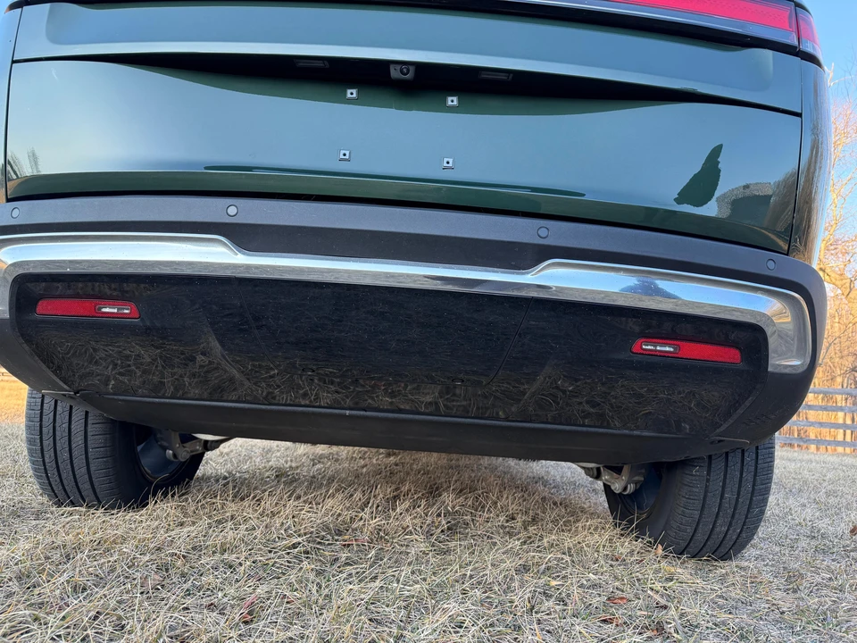 2022 Rivian R1S - Image 15 of 31
