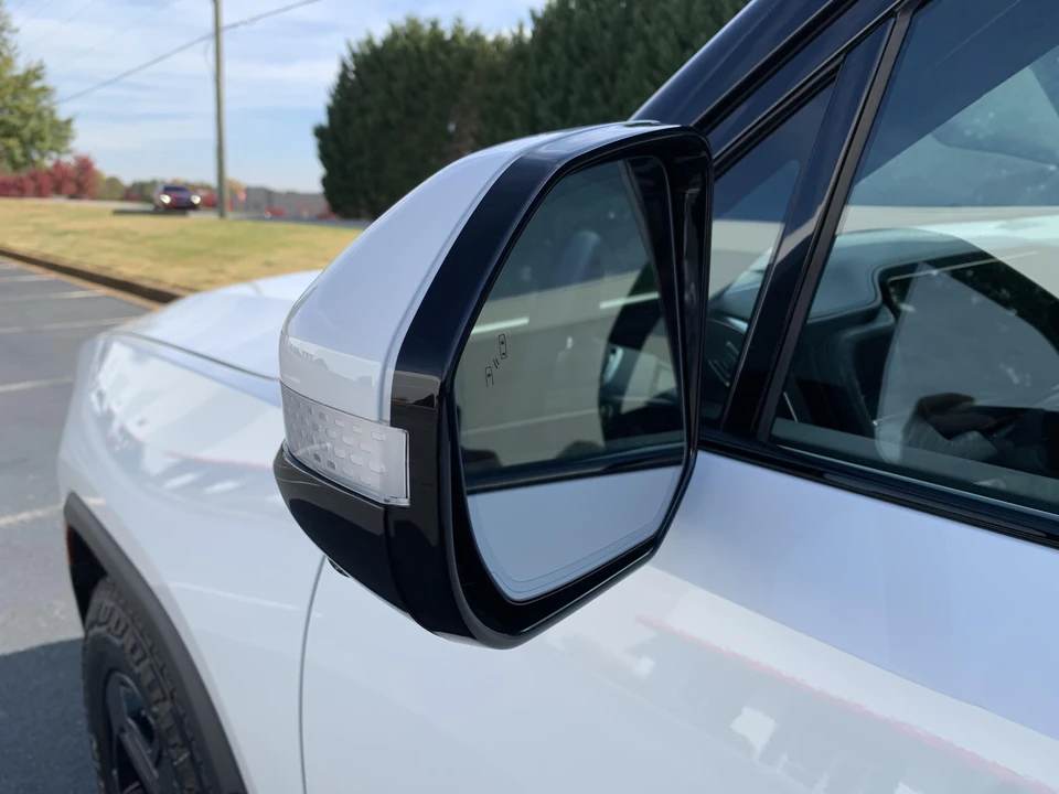 2022 Rivian R1S - Image 16 of 31