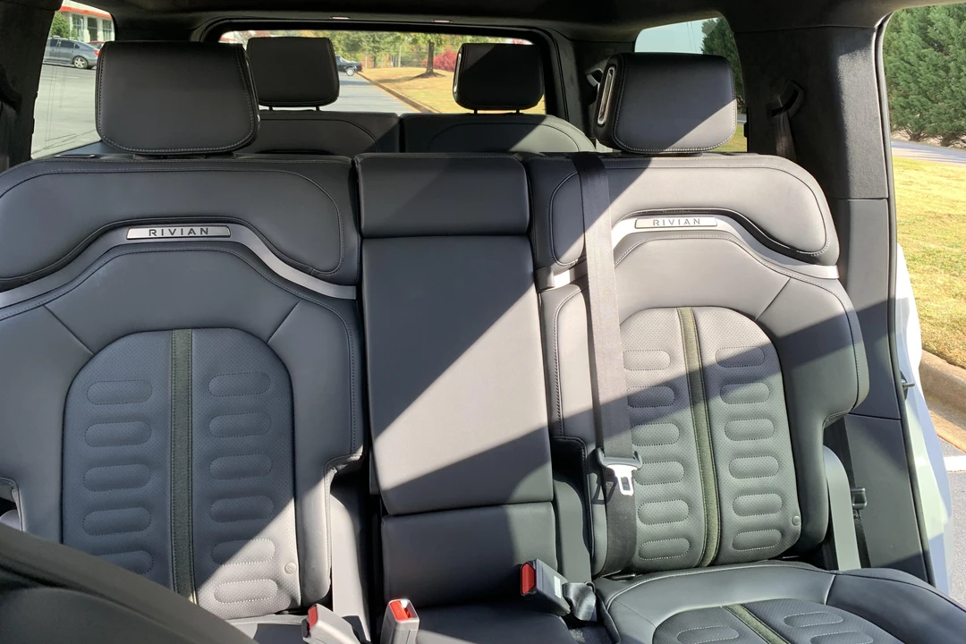 2022 Rivian R1S - Image 31 of 31