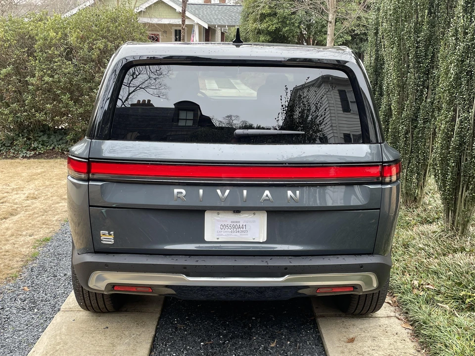 2022 Rivian R1S - Image 14 of 20