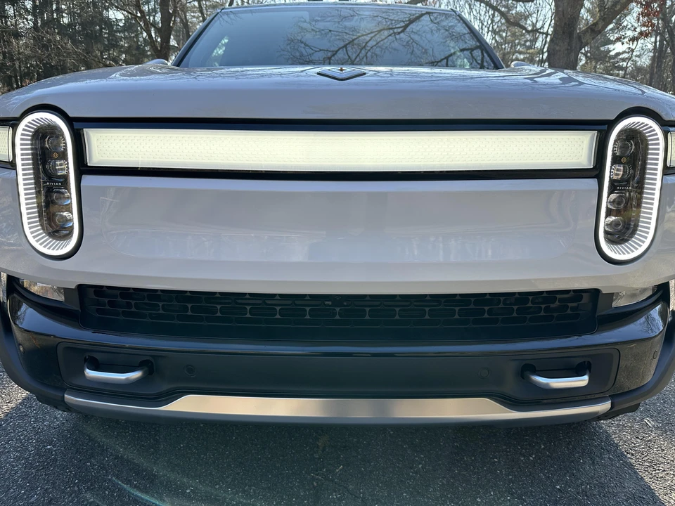 2022 Rivian R1S - Image 23 of 31