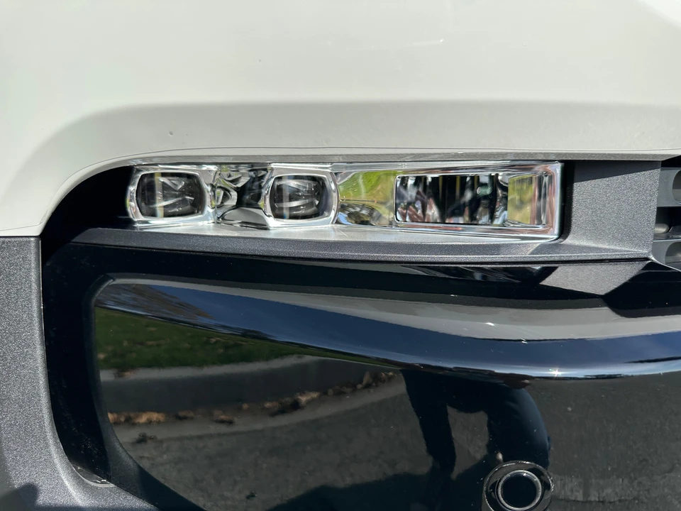 2022 Rivian R1S - Image 13 of 27