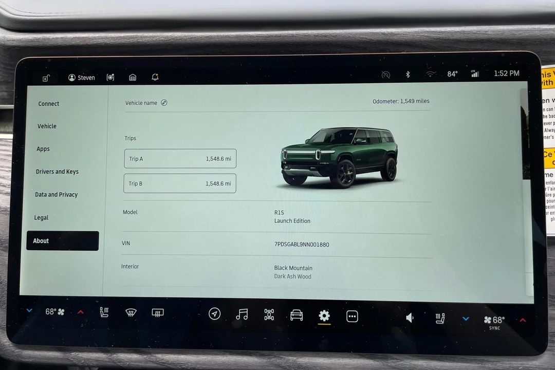 2022 Rivian R1S - Image 22 of 31