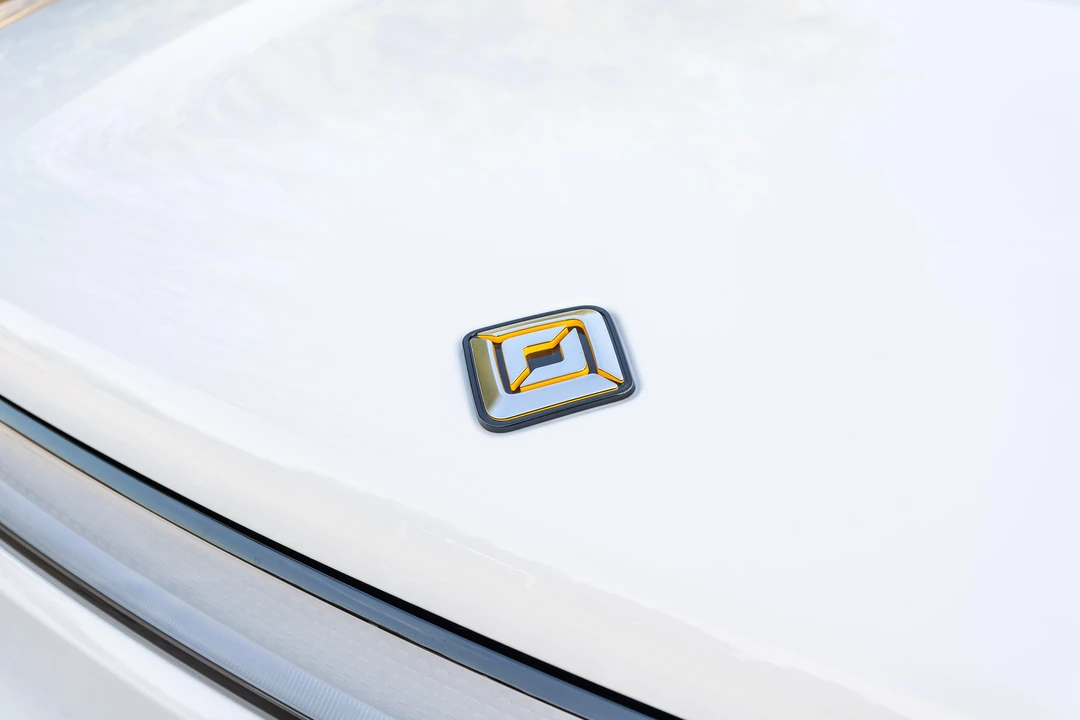2022 Rivian R1S - Image 11 of 31