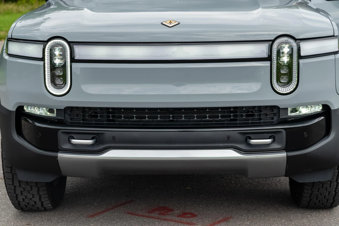 2022 Rivian R1S - Image 9 of 31