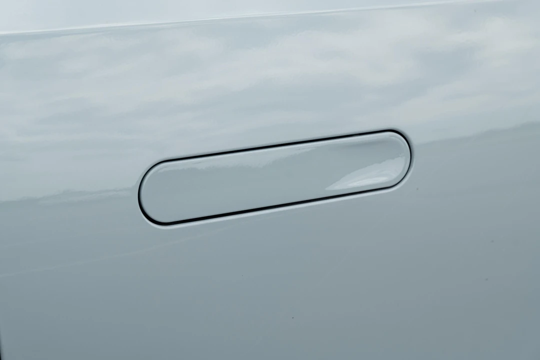 2022 Rivian R1S - Image 19 of 31
