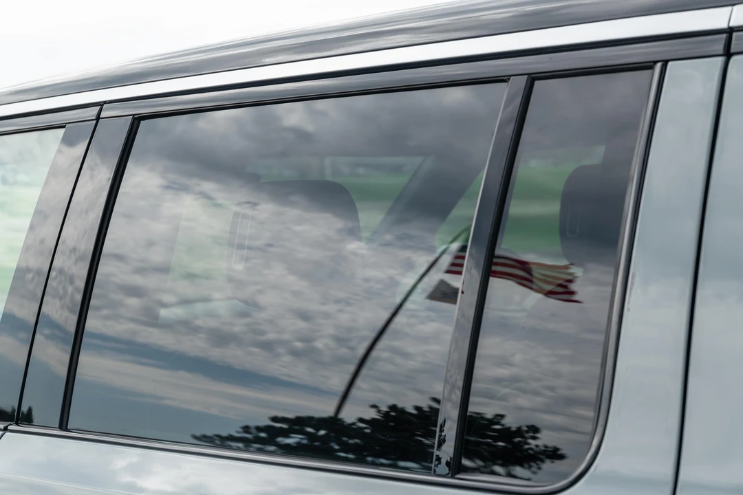 2022 Rivian R1S - Image 20 of 31