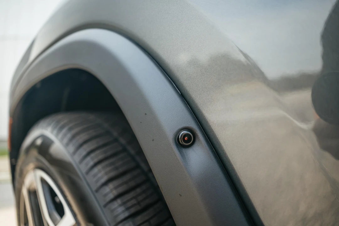 2022 Rivian R1S - Image 21 of 31
