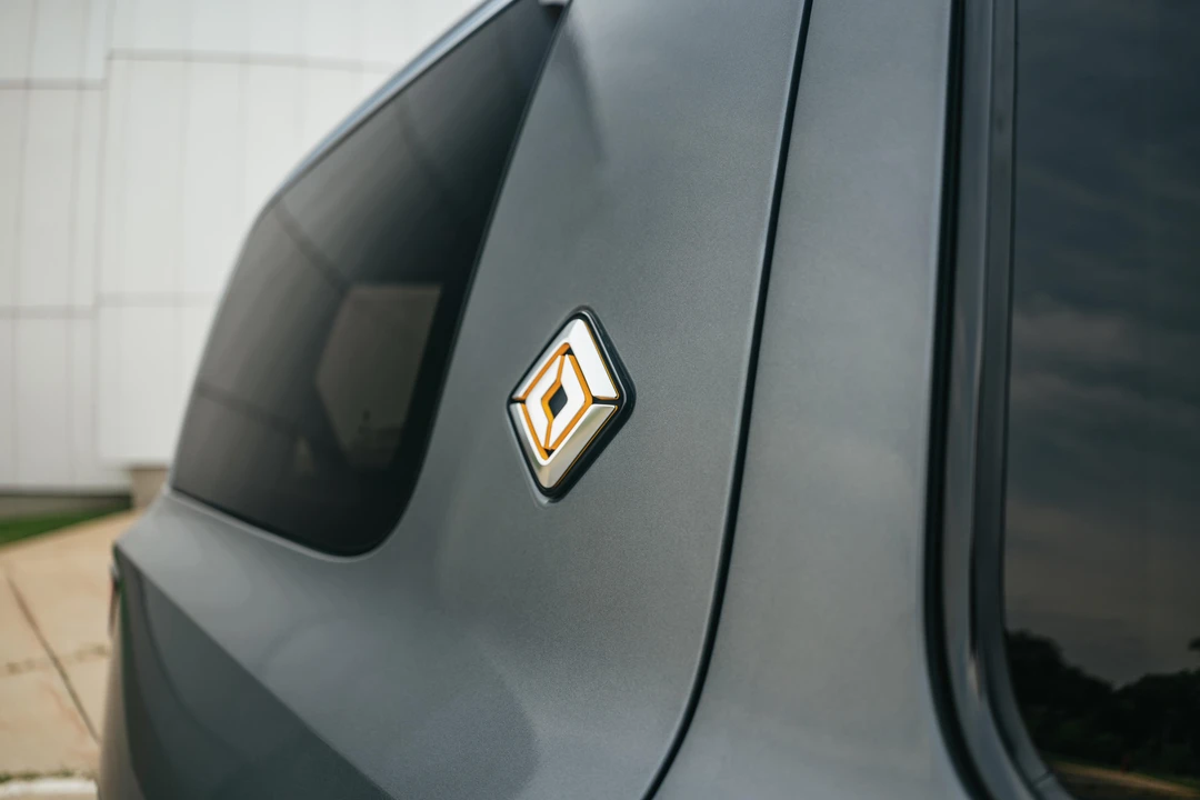 2022 Rivian R1S - Image 31 of 31