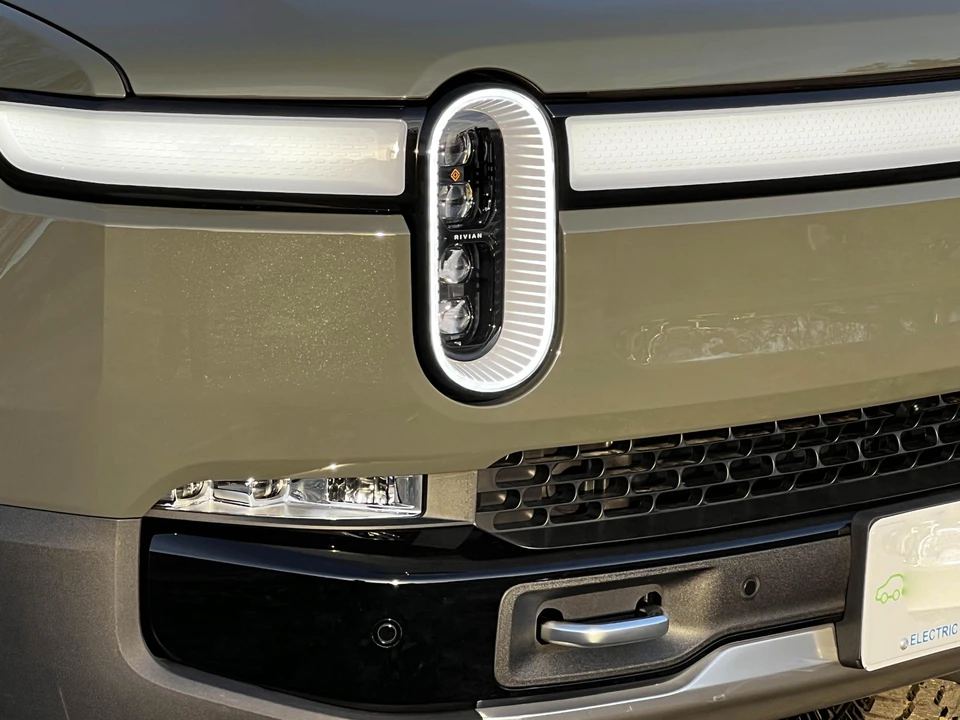 2022 Rivian R1S - Image 20 of 31