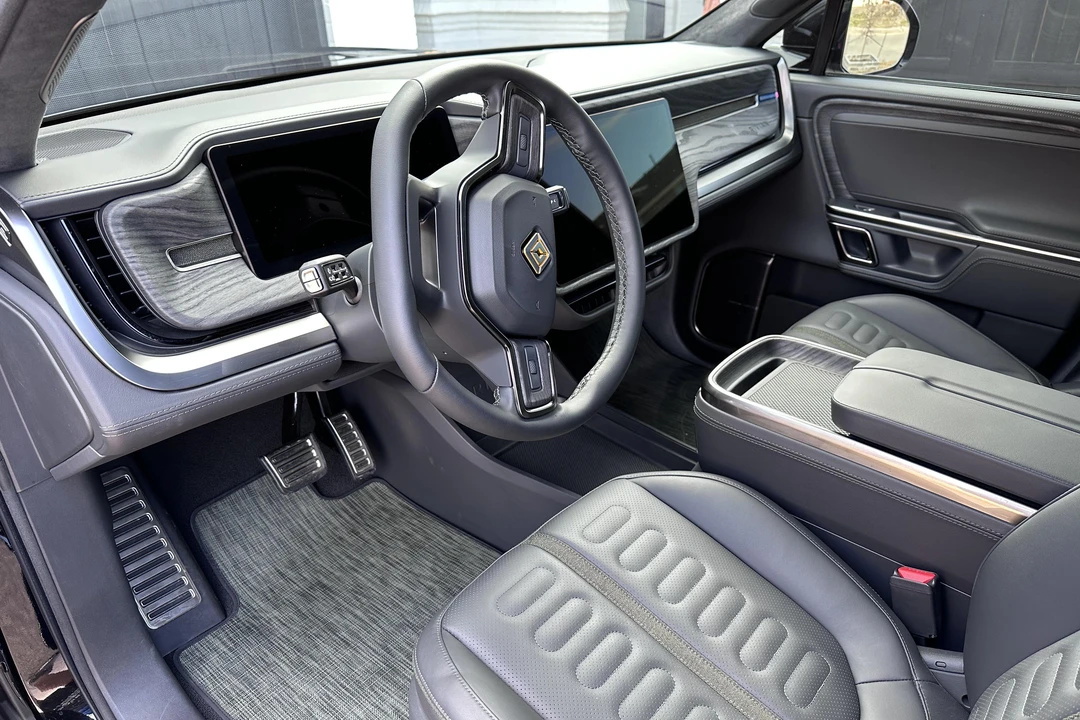 2022 Rivian R1S - Image 6 of 16