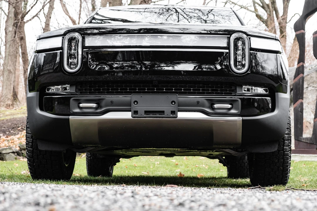 2022 Rivian R1S - Image 7 of 31