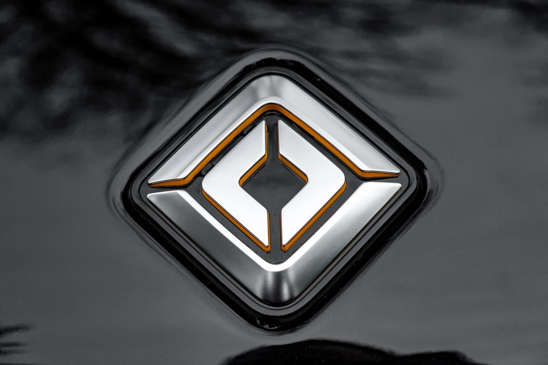 2022 Rivian R1S - Image 17 of 31
