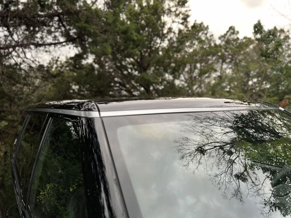 2022 Rivian R1S - Image 21 of 29