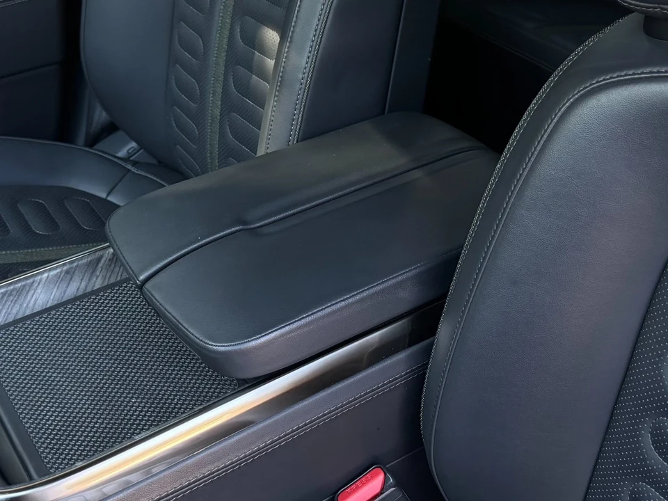 2022 Rivian R1S - Image 13 of 21