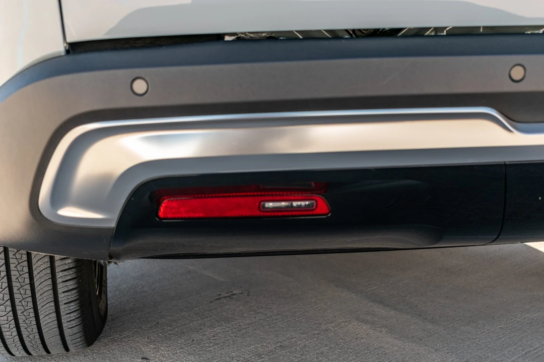 2022 Rivian R1S - Image 30 of 31