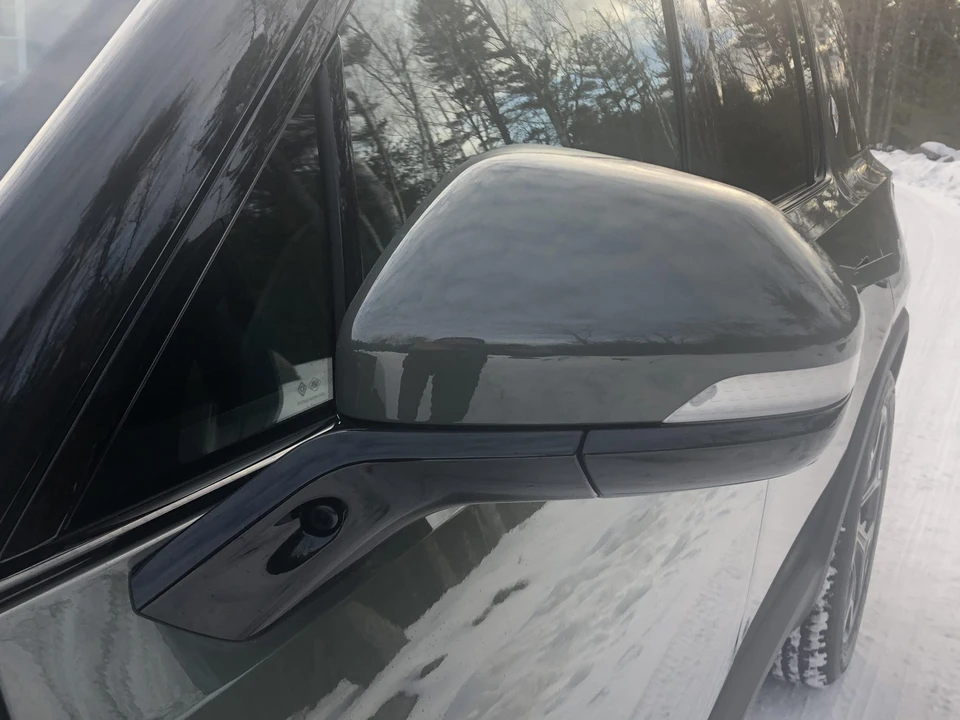 2022 Rivian R1S - Image 27 of 31